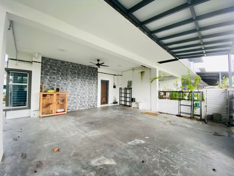 2-storey Terraced House for Rent in Taman Bangi (Kajang) - Ruqayyah Hashim - Car Park - PropertyGuru.com.my