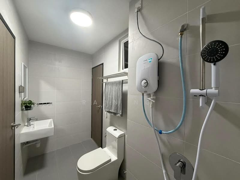 Service Residence for Rent at TRELLIS RESIDENCES - Rain Ng - Bathroom - PropertyGuru.com.my