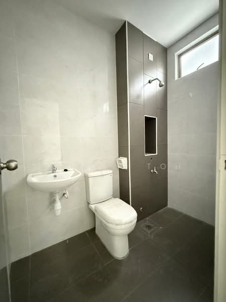 2-storey Terraced House for Sale in Mutiara Rini (Skudai) - Ee Fong Toh - Bathroom - PropertyGuru.com.my