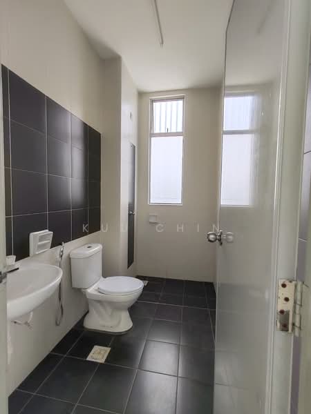 2-storey Terraced House for Sale in Iskandar Puteri (Nusajaya) (Johor) - Kuu Chin - Bathroom - PropertyGuru.com.my