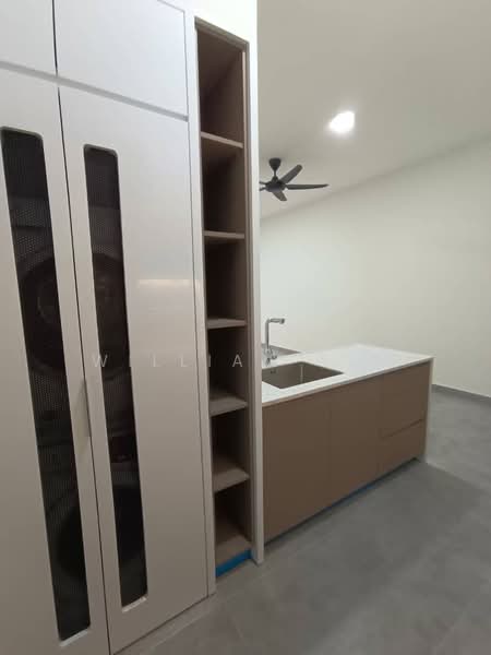 Service Residence for Sale at Millerz Square Serviced Residence - William Lim - Kitchen - PropertyGuru.com.my