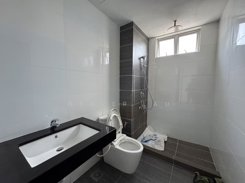 Service Residence for Sale at Molek Pulai - Healer Lau - Bathroom - PropertyGuru.com.my