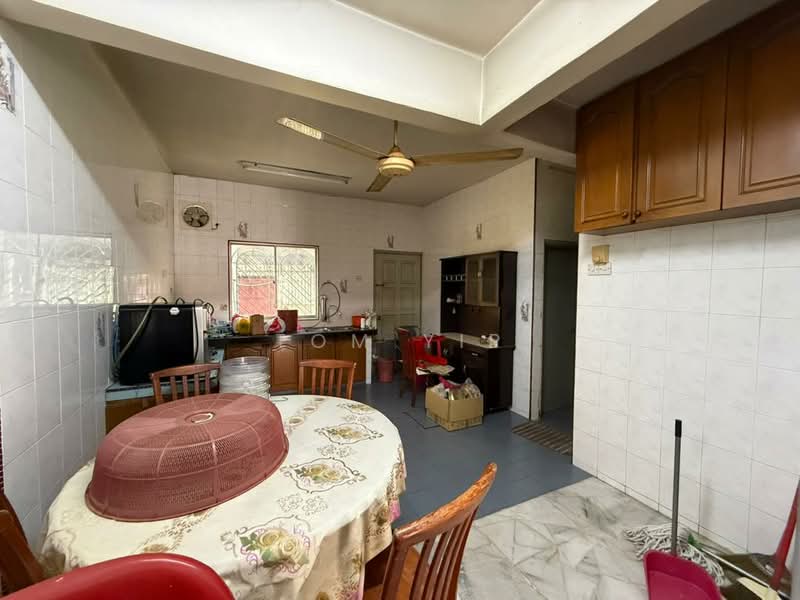 Taman Subang Perdana untuk Untuk Dijual - RM 500,000, Apr 2026 - Kitchen - PropertyGuru.com.my