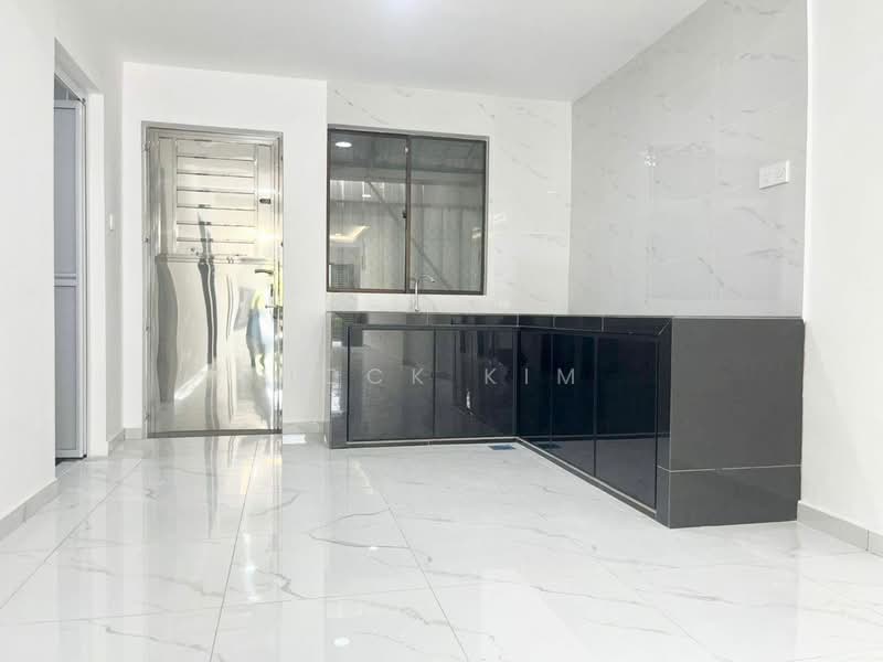 1-storey Terraced House for Rent in Taman Abad (Johor Bahru) - Hock Kim - Kitchen - PropertyGuru.com.my