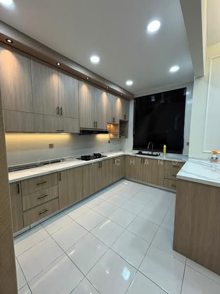 Seri Topaz untuk Untuk Disewa - RM 900 /bulan, Apr 2026 - Kitchen - PropertyGuru.com.my