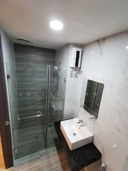 Emporis untuk Untuk Dijual - RM 610,000, Apr 2026 - Bathroom - PropertyGuru.com.my