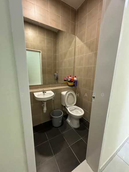 Seri Topaz untuk Untuk Disewa - RM 2,450 /bulan, Apr 2026 - Bathroom - PropertyGuru.com.my