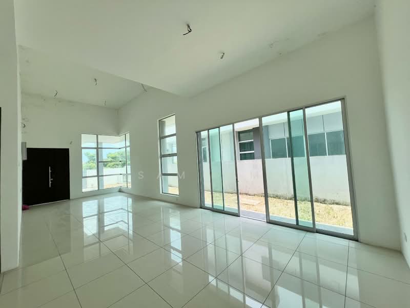 Semi-Detached House for Sale in Ipoh (Perak) - Sam Lam - Living Room - PropertyGuru.com.my