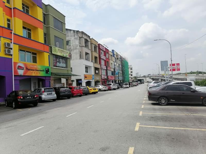 Shop for Rent in Bandar Puchong Utama (Puchong) - Tony Leong - Exterior - PropertyGuru.com.my