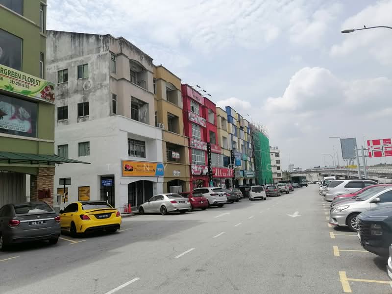 Shop for Rent in Bandar Puchong Utama (Puchong) - Tony Leong - Exterior - PropertyGuru.com.my