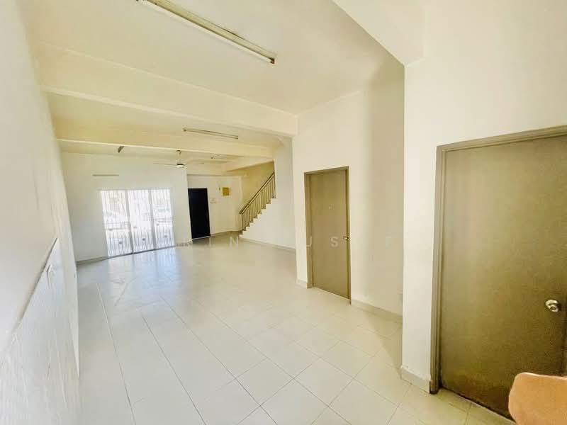 Rumah Teres untuk Disewa di Aman Putri (Sungai Buloh) - Erin Yusof - PropertyGuru.com.my