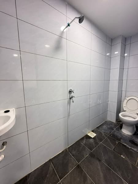 Rumah Teres 2 Tingkat untuk Dijual di Taman Damai Jaya (Skudai) - Janlly Jong - Bathroom - PropertyGuru.com.my