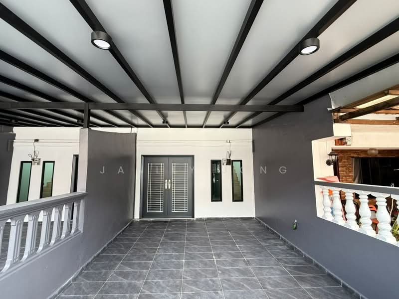 Rumah Teres 2 Tingkat untuk Dijual di Taman Damai Jaya (Skudai) - Janlly Jong - Exterior - PropertyGuru.com.my