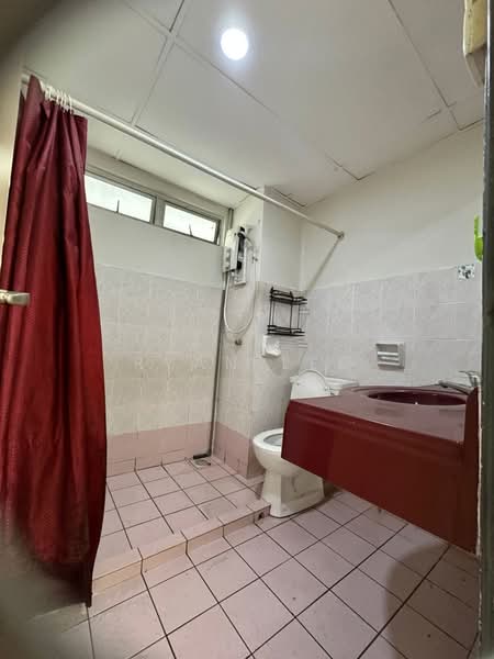 Apartment for Sale at Suria Kipark Damansara - Ryan Lee - Bathroom - PropertyGuru.com.my