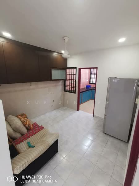 Rumah Teres 2-Tingkat untuk Dijual di Taman Setia Indah (Tebrau) - Sue Jin Tee - Kitchen - PropertyGuru.com.my