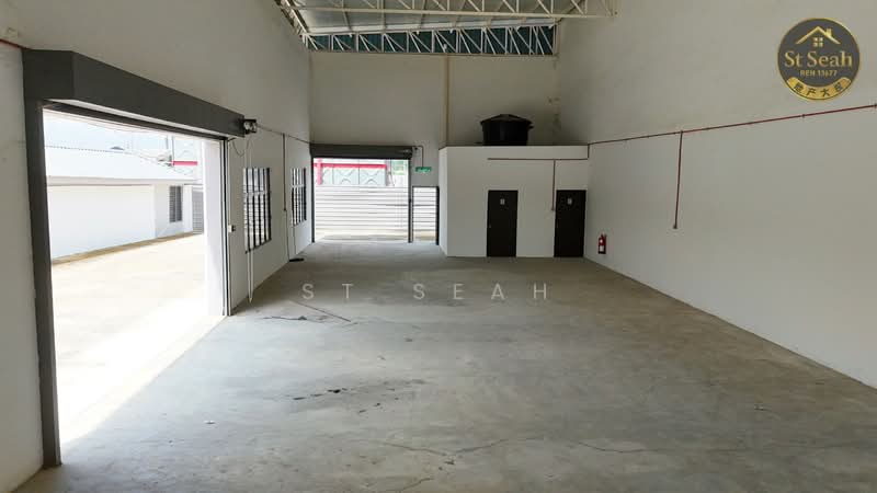 Semi-D Factory for Rent in Kawasan Perindustrian Valdor (Sungai Bakap) - St Seah - Interior - PropertyGuru.com.my