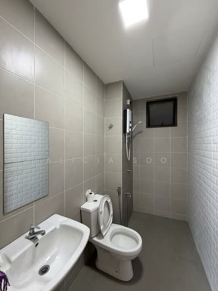 Service Residence for Sale at Suria Putra - Alicia Soo - Bathroom - PropertyGuru.com.my