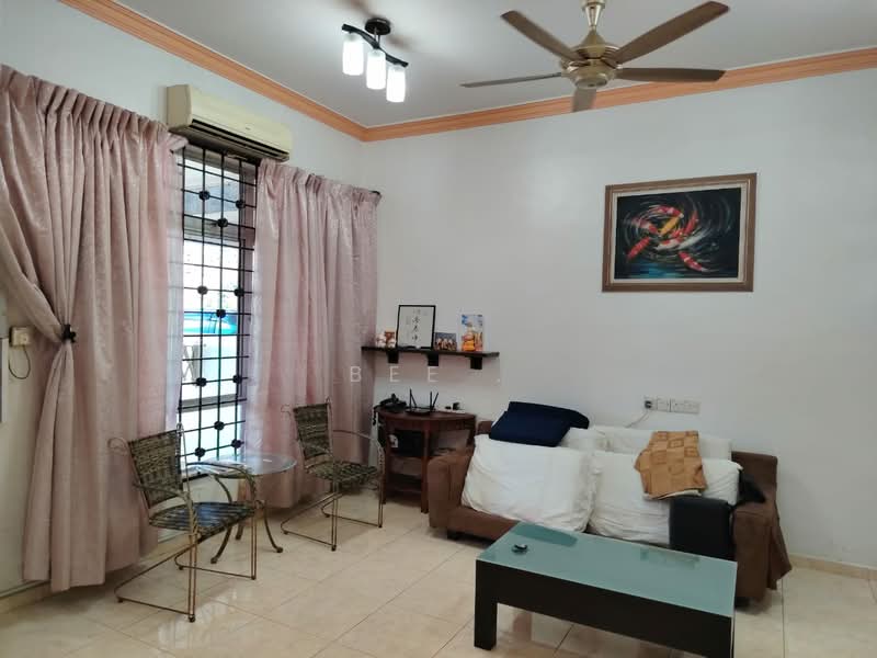 2-storey Terraced House for Sale in Taman Sinn (Melaka City) - Bee . - Living Room - PropertyGuru.com.my