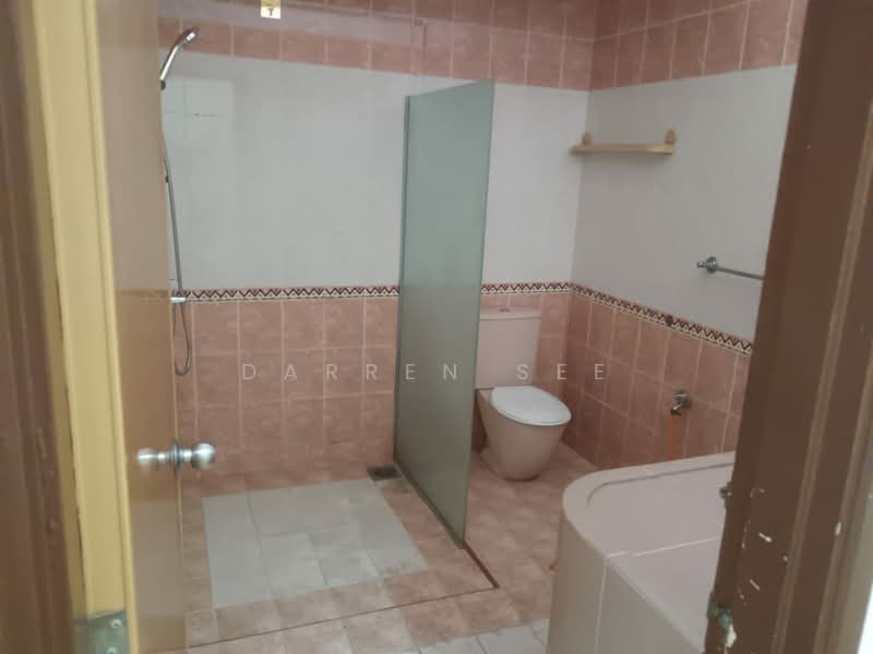 2-storey Terraced House for Sale in Johor Bahru (Johor) - Darren See - Bathroom - PropertyGuru.com.my