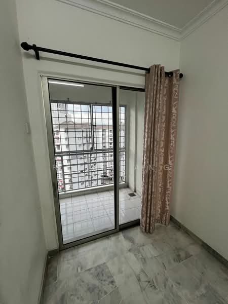 Apartment for Rent at Teratai Mewah Apartment Block 15,17,19,21 - Penny Ang - Balcony - PropertyGuru.com.my