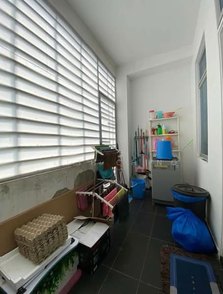 2-storey Terraced House for Sale in Taman Mount Austin (Tebrau) - Keith Ching - Balcony - PropertyGuru.com.my