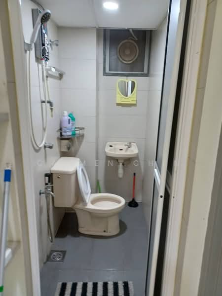 Apartment for Sale at SD Apartments - Carmen Chin - Bathroom - PropertyGuru.com.my