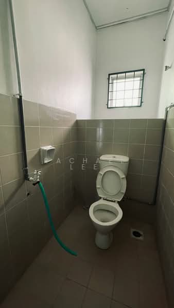 Kedai / Pejabat untuk Disewa di Kota Warisan (Sepang) - Rachael Lee - Bathroom - PropertyGuru.com.my
