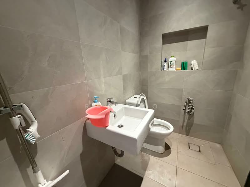 Wira Heights untuk Untuk Dijual - RM 2,600,000, Apr 2026 - Bathroom - PropertyGuru.com.my