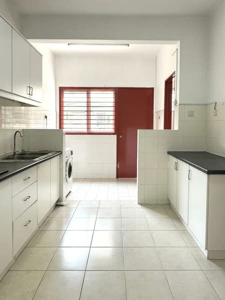 2-storey Terraced House for Rent in Setia Impian (Setia Alam) - Jarren Tan - Kitchen - PropertyGuru.com.my