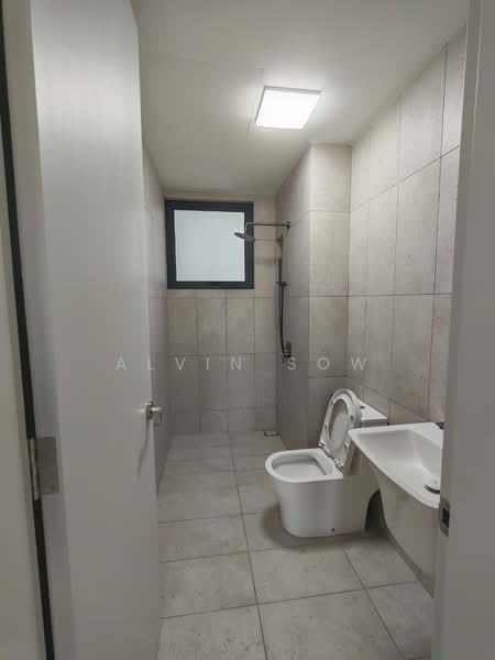 Condominium for Rent at EdgeWood Residences @ SkySanctuary - Alvin Sow - Bathroom - PropertyGuru.com.my