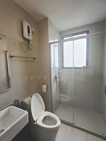 Condominium for Rent at Kings Bay @ Country Garden Danga Bay - Jessy Koh - Bathroom - PropertyGuru.com.my