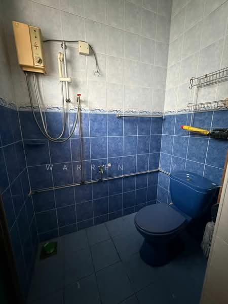 Taman Ungku Tun Aminah untuk Untuk Dijual - RM 760,000, Apr 2026 - Bathroom - PropertyGuru.com.my
