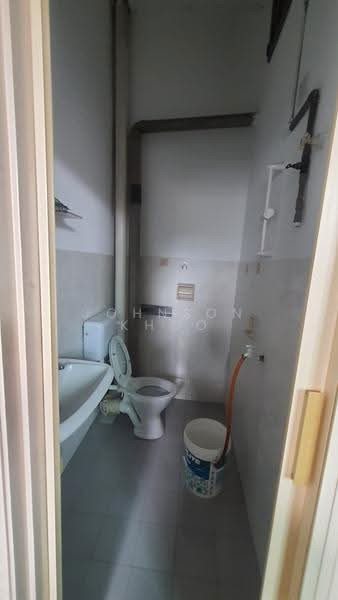 2-storey Terraced House for Sale in Taman Puchong Perdana (Puchong) - Johnson Khoo - Bathroom - PropertyGuru.com.my