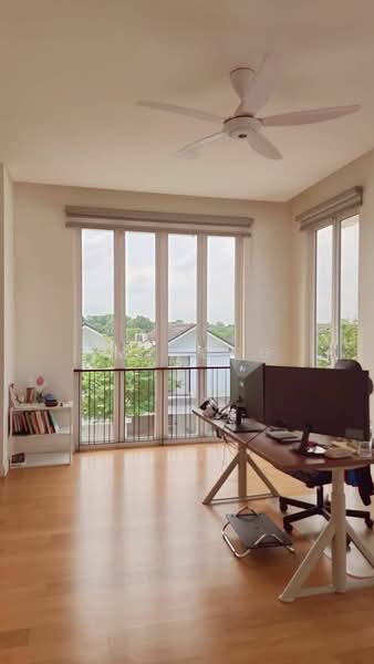 Emerald Bay @ Puteri Harbour untuk Untuk Disewa - RM 10,000 /bulan, Apr 2026 - Study - PropertyGuru.com.my