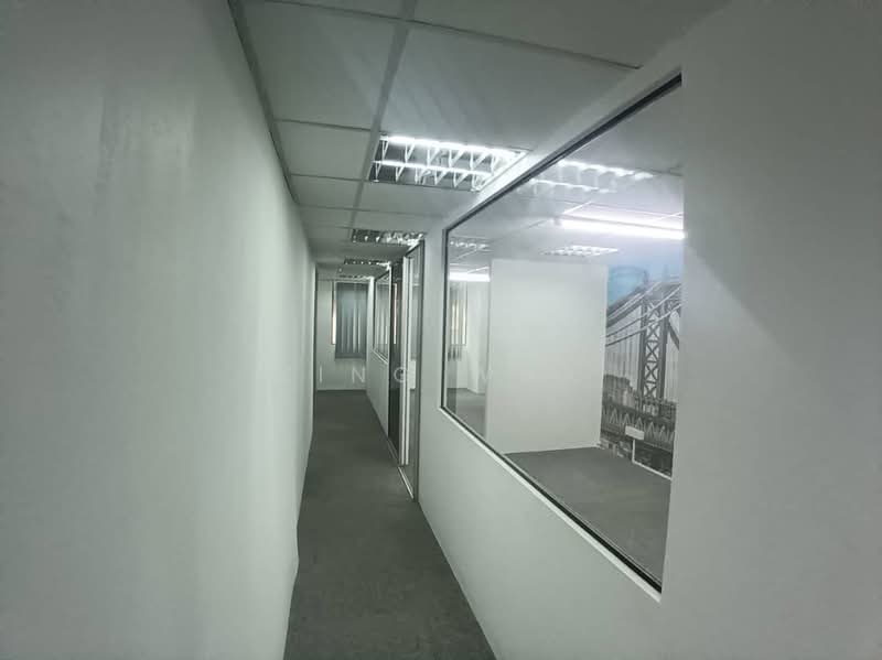 Office for Rent in Taman Sri Rampai (Wangsa Maju) - King Wha - Corridor - PropertyGuru.com.my