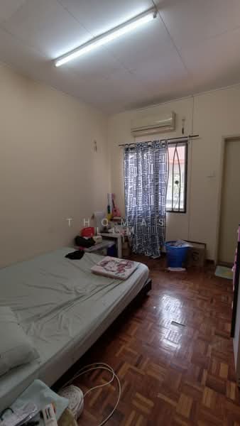 Semi-Detached House for Sale in Setia Impian (Setia Alam) - Thomas Lim - Bedroom - PropertyGuru.com.my