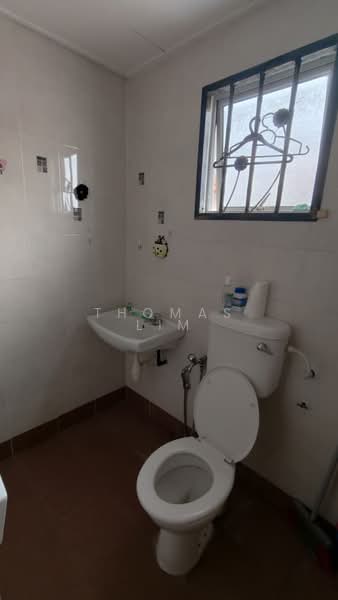 Semi-Detached House for Sale in Setia Impian (Setia Alam) - Thomas Lim - Bathroom - PropertyGuru.com.my