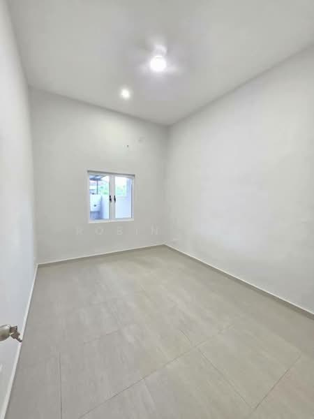 1-storey Terraced House for Sale in Taman Perling (Perling) - Robin Lim - Interior - PropertyGuru.com.my