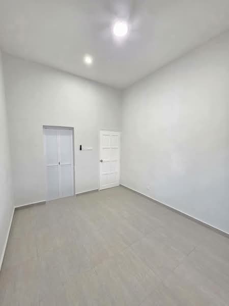 1-storey Terraced House for Sale in Taman Perling (Perling) - Robin Lim - Interior - PropertyGuru.com.my