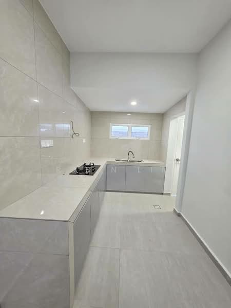1-storey Terraced House for Sale in Taman Perling (Perling) - Robin Lim - Kitchen - PropertyGuru.com.my
