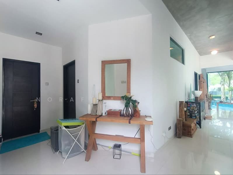 Bungalow for Sale in Perdana Lakeview East (Cyberjaya) - NoraFizah Gapar - Entrance - PropertyGuru.com.my