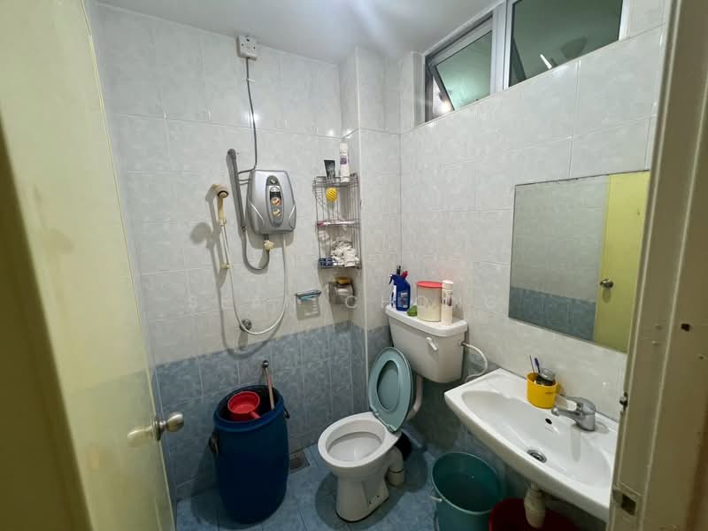 Taman Bukit Senang untuk Untuk Dijual - RM 650,000, Apr 2026 - Bathroom - PropertyGuru.com.my