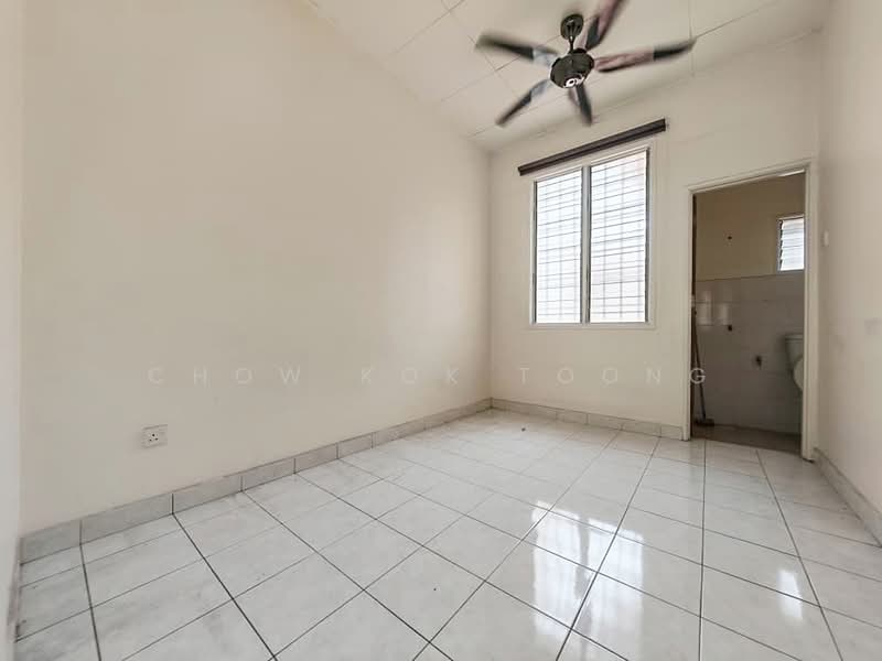 Rumah Teres 2 Tingkat untuk Dijual di Puchong (Selangor) - Chow Kok Toong - Bathroom - PropertyGuru.com.my