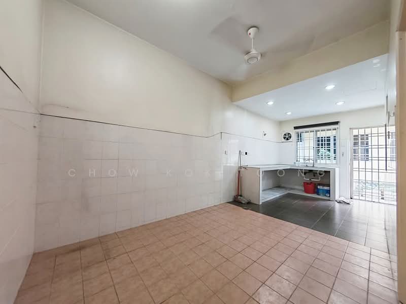 Rumah Teres 2 Tingkat untuk Dijual di Puchong (Selangor) - Chow Kok Toong - Kitchen - PropertyGuru.com.my