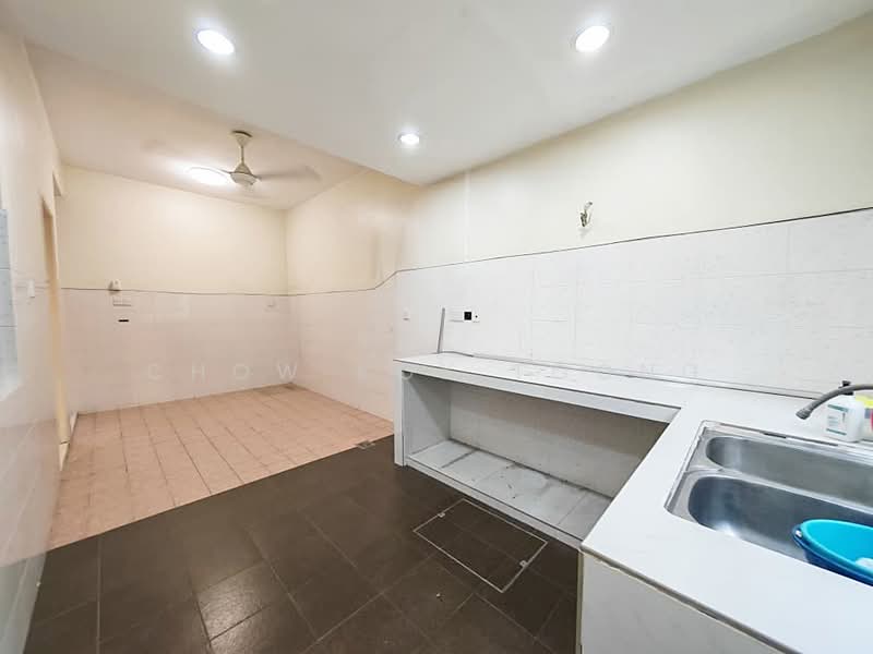 Rumah Teres 2 Tingkat untuk Dijual di Puchong (Selangor) - Chow Kok Toong - Kitchen - PropertyGuru.com.my