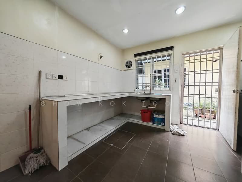 Rumah Teres 2 Tingkat untuk Dijual di Puchong (Selangor) - Chow Kok Toong - Kitchen - PropertyGuru.com.my