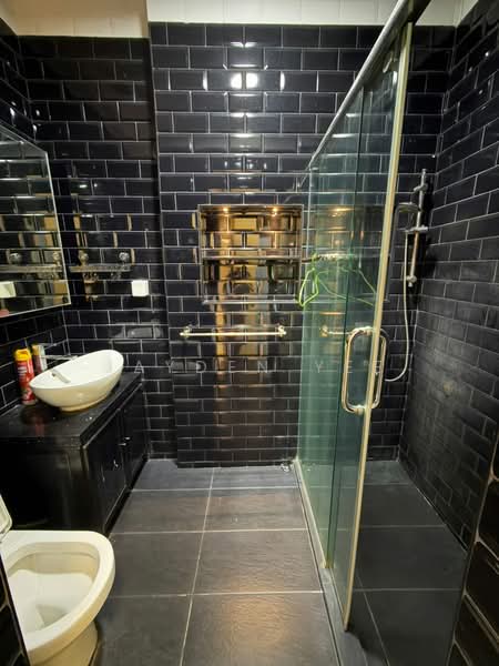 1-storey Terraced House for Sale in Taman Overseas Union (Taman Oug) (Jalan Klang Lama (Old Klang Road)) - Jayden Yee - Bathroom - PropertyGuru.com.my