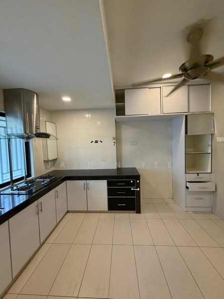 1-storey Terraced House for Sale in Taman Overseas Union (Taman Oug) (Jalan Klang Lama (Old Klang Road)) - Jayden Yee - Kitchen - PropertyGuru.com.my