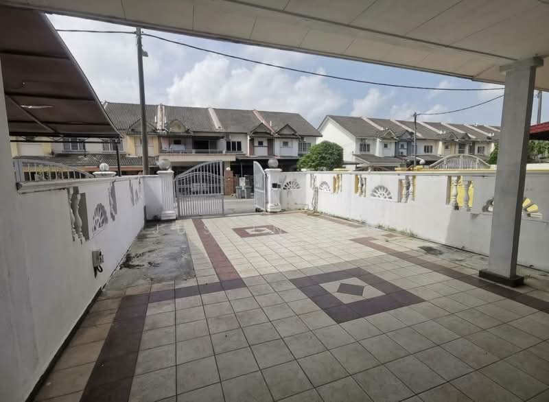 Terraced House for Sale in Garden Avenue (Seremban 2) - Justin Lew - Exterior - PropertyGuru.com.my