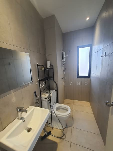 Service Residence for Rent at Kenwingston Avenue - Kean Phang - Bathroom - PropertyGuru.com.my